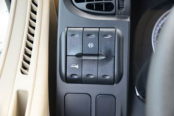 ���� �����A5L�п� 200���� 4X2 6.8�������ػ���(����)ͼƬ