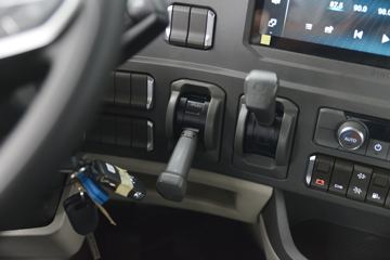 �й����� HOWO Max�ؿ� 480���� 6X4ǣ����(����)(ZZ4257V344KF1)ͼƬ