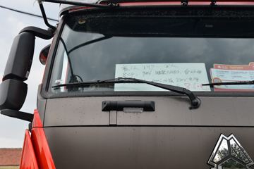 �й����� HOWO TH7�ؿ� 460���� 8X4 9.5��AMT�Զ�����ʽ�ػ���(����)(ZZ5317XXYV466HF1)ͼƬ