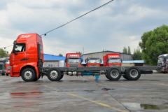 中国重汽 HOWO TH7重卡 460马力 8X4 9.5米AMT自动挡厢式载货车(国六)(ZZ5317XXYV466HF1)