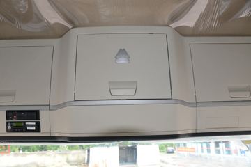 �й����� HOWO TH7�ؿ� 460���� 8X4 9.5��AMT�Զ�����ʽ�ػ���(����)(ZZ5317XXYV466HF1)ͼƬ