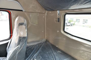 �й����� HOWO TH7�ؿ� 460���� 8X4 9.5��AMT�Զ�����ʽ�ػ���(����)(ZZ5317XXYV466HF1)ͼƬ