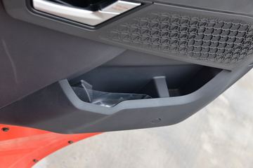 �й����� HOWO TH7�ؿ� 460���� 8X4 9.5��AMT�Զ�����ʽ�ػ���(����)(ZZ5317XXYV466HF1)ͼƬ