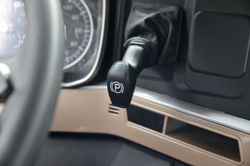 �й����� HOWO TH7�ؿ� 460���� 8X4 9.5��AMT�Զ�����ʽ�ػ���(����)(ZZ5317XXYV466HF1)ͼƬ