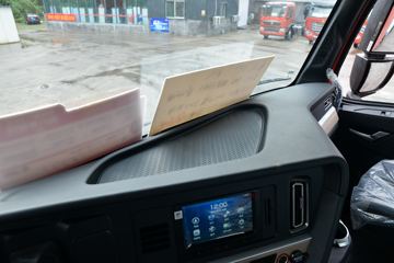 �й����� HOWO TH7�ؿ� 460���� 8X4 9.5��AMT�Զ�����ʽ�ػ���(����)(ZZ5317XXYV466HF1)ͼƬ