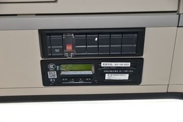 �й����� HOWO TH7�ؿ� 460���� 8X4 9.5��AMT�Զ�����ʽ�ػ���(����)(ZZ5317XXYV466HF1)ͼƬ