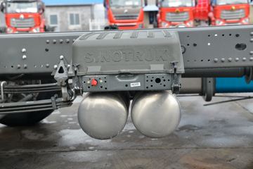 �й����� HOWO TH7�ؿ� 460���� 8X4 9.5��AMT�Զ�����ʽ�ػ���(����)(ZZ5317XXYV466HF1)ͼƬ