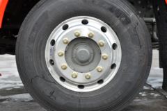 中国重汽 HOWO TH7重卡 460马力 8X4 9.5米AMT自动挡厢式载货车(国六)(ZZ5317XXYV466HF1)