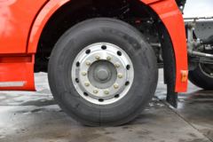 中国重汽 HOWO TH7重卡 460马力 8X4 9.5米AMT自动挡厢式载货车(国六)(ZZ5317XXYV466HF1)