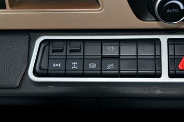 �й����� HOWO TH7�ؿ� 460���� 8X4 9.5�ײ�դʽ�ػ���(����)(ZZ5317CCYV466HF1)ͼƬ