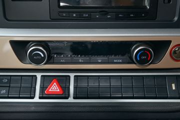 �й����� HOWO TH7�ؿ� 460���� 8X4 9.5�ײ�դʽ�ػ���(����)(ZZ5317CCYV466HF1)ͼƬ