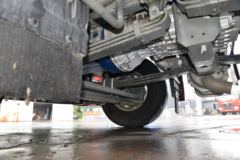 中国重汽 HOWO TH7重卡 460马力 8X4 9.5米仓栅式载货车(国六)(ZZ5317CCYV466HF1)