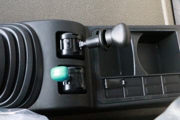 �й����� HOWO TX7�ؿ� 460���� 6X4 ǣ����(����)(�ٱ�3.7)(ZZ4257V324GF1)ͼƬ