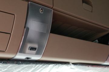 �й����� HOWO TX7�ؿ� 460���� 6X4 ǣ����(����)(�ٱ�3.7)(ZZ4257V324GF1)ͼƬ