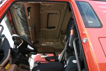 �й����� HOWO TX7�ؿ� 460���� 6X4 ǣ����(����)(�ٱ�3.7)(ZZ4257V324GF1)ͼƬ