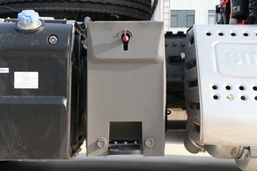 �й����� HOWO TX7�ؿ� 460���� 6X4 ǣ����(����)(�ٱ�3.7)(ZZ4257V324GF1)ͼƬ