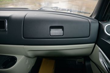 �й����� ����N5W�п� 220���� 4X2 6.7�ײ�դʽ�ػ���(����)(ZZ5187CCYK511JF1B)ͼƬ