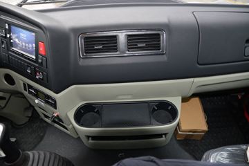 �й����� ����N5W�п� 220���� 4X2 6.7�ײ�դʽ�ػ���(����)(ZZ5187CCYK511JF1B)ͼƬ