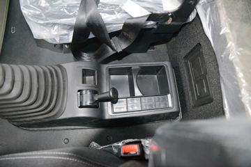 �й����� ����N5W�п� 220���� 4X2 6.7�ײ�դʽ�ػ���(����)(ZZ5187CCYK511JF1B)ͼƬ