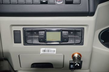 �й����� ����N5W�п� 220���� 4X2 6.7�ײ�դʽ�ػ���(����)(ZZ5187CCYK511JF1B)ͼƬ