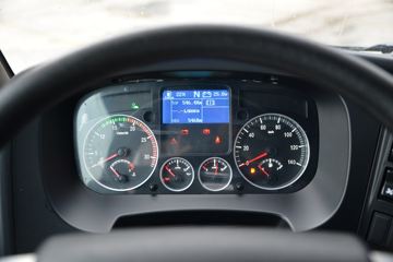 �й����� ����N5W�п� 220���� 4X2 6.7�ײ�դʽ�ػ���(����)(ZZ5187CCYK511JF1B)ͼƬ