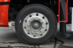 中国重汽 豪沃N5W中卡 220马力 4X2 6.7米仓栅式载货车(国六)(ZZ5187CCYK511JF1B)