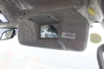 �й�����HOWO С˧ 130���� 4X2 3.95�׵�����ʽС��(ZZ5047XXYF3112F145)ͼƬ