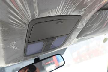 �й�����HOWO С˧ 130���� 4X2 3.95�׵�����ʽС��(ZZ5047XXYF3112F145)ͼƬ