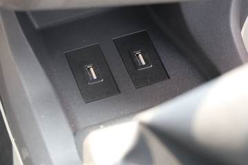 �й�����HOWO С˧ 130���� 4X2 3.95�׵�����ʽС��(ZZ5047XXYF3112F145)ͼƬ