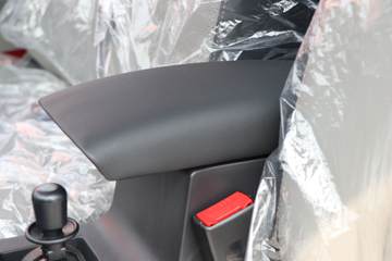 �й�����HOWO С˧ 130���� 4X2 3.95�׵�����ʽС��(ZZ5047XXYF3112F145)ͼƬ