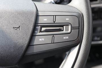 �й�����HOWO С˧ 130���� 4X2 3.95�׵�����ʽС��(ZZ5047XXYF3112F145)ͼƬ