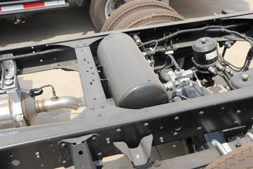 �й�����HOWO С˧ 130���� 4X2 3.95�׵�����ʽС��(ZZ5047XXYF3112F145)ͼƬ