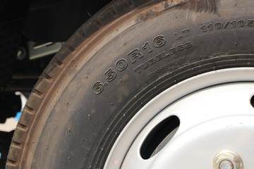 �й�����HOWO С˧ 130���� 4X2 3.95�׵�����ʽС��(ZZ5047XXYF3112F145)ͼƬ