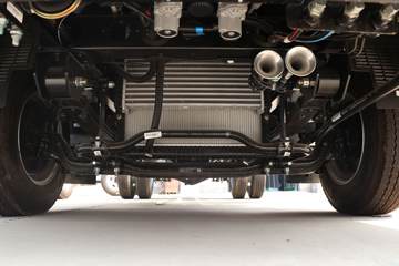 �й�����HOWO С˧ 130���� 4X2 3.95�׵�����ʽС��(ZZ5047XXYF3112F145)ͼƬ