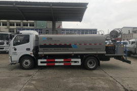 东风多利卡底盘 洒水车/喷洒车外观图片