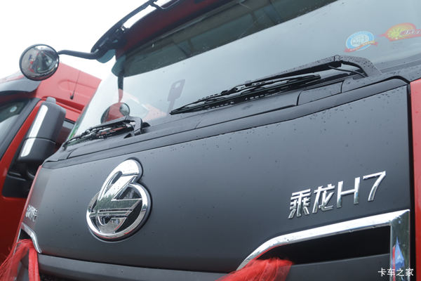 武汉市乘龙H7牵引车系列，打折优惠，降3万，赶快抢购！