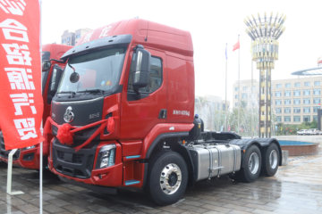 东风柳汽 乘龙H5 460马力 6X4 AMT自动档牵引车(国六)(LZ4250H5DC1)