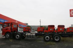 湖北大运 风驰 标载型 270马力 8X2 8米仓栅式载货车(国六)(DYQ5310CCYD6EB) 湖北大运 风驰 标载型 270马力 8X2 8米仓栅式载货车(国六)(DYQ5310CCYD6EB)