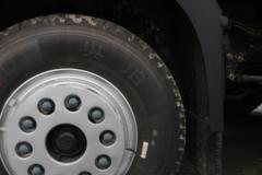湖北大运 致胜 220马力 6X2 6.8米自卸车(国六)(DYQ3241D6CB)
