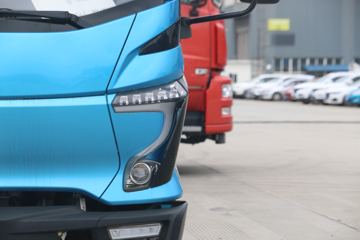 �ɵ� W5 130���� 4.18�׵��Ų�դʽ�Ῠ(����)ͼƬ