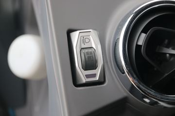 �ɵ� W5 130���� 4.18�׵��Ų�դʽ�Ῠ(����)ͼƬ