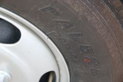 飞碟 W5 130马力 4.18米单排仓栅式轻卡(国六)