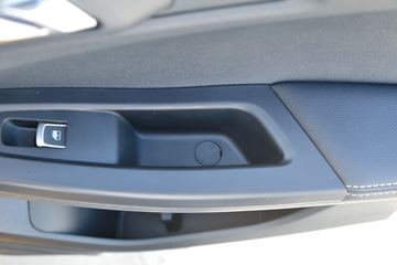 ���� �±��� 2020�� ���ʰ� 1.8T���� 177���� ���� �����˫��Ƥ��(����)ͼƬ