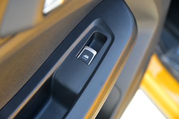 ���� �±��� 2020�� ���ʰ� 1.8T���� 177���� ���� �����˫��Ƥ��(����)ͼƬ