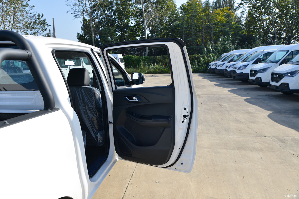 ���� �±��� 2020�� ������ 1.8T���� 177���� ���� �����˫��Ƥ��(����)��ʻ��                                               