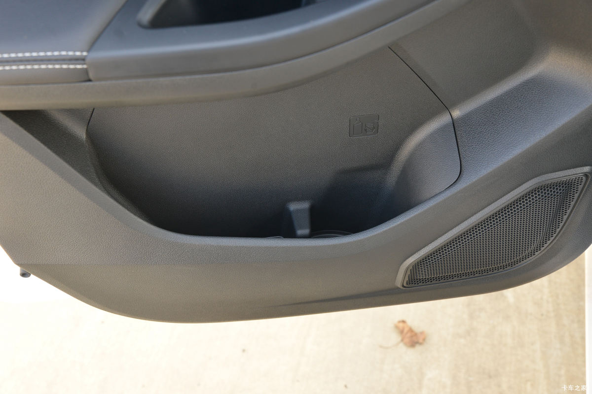 ���� �±��� 2020�� ������ 1.8T���� 177���� ���� �����˫��Ƥ��(����)��ʻ��                                               