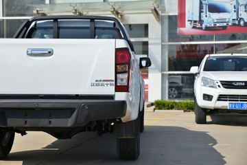 ������ʮ�� ���� 2020�� �Զ��콢�� 2.5T���� 150���� ���� �ӳ�˫��Ƥ��ͼƬ