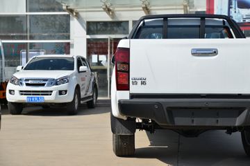 ������ʮ�� ���� 2020�� �Զ��콢�� 2.5T���� 150���� ���� �ӳ�˫��Ƥ��ͼƬ