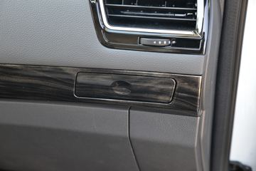 ������ʮ�� ���� 2020�� �Զ��콢�� 2.5T���� 150���� ���� �ӳ�˫��Ƥ��ͼƬ