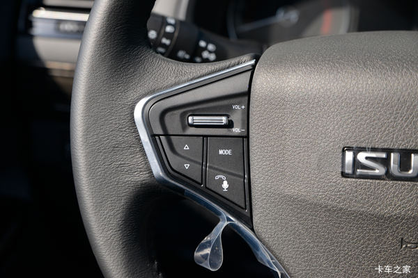 五十铃铃拓皮卡限时促销中 优惠0.2万